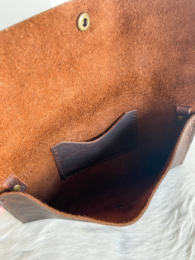 Large Clutch in Dark Chocolate Saddle