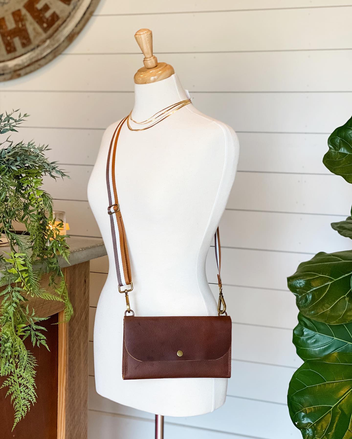 Large Clutch in Whiskey Brown Saddle